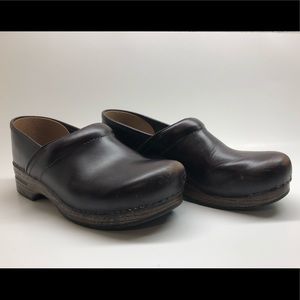 Brown Danskos